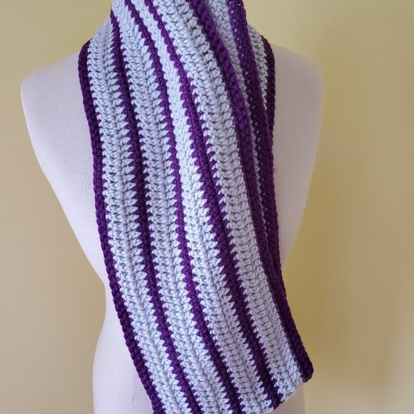 Crochet Gray and Purple Stripe Cowl/New - Picture 3 of 5